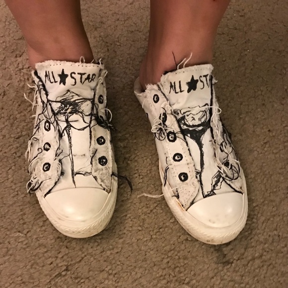 Converse shoes. Size 5 - Picture 5 of 7